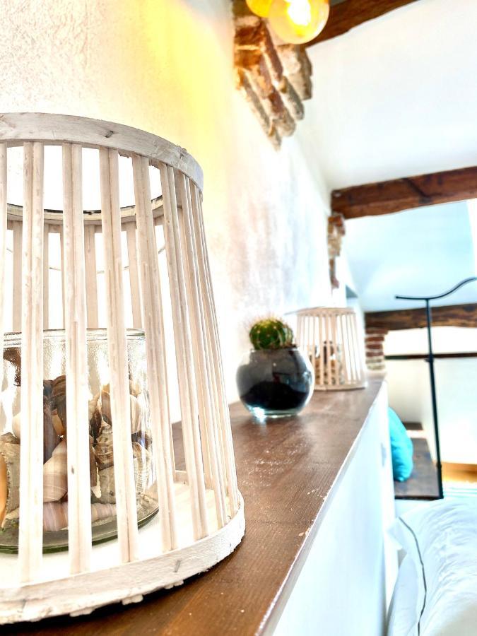 Appartamento Cozy Loft Marina View Savona Esterno foto