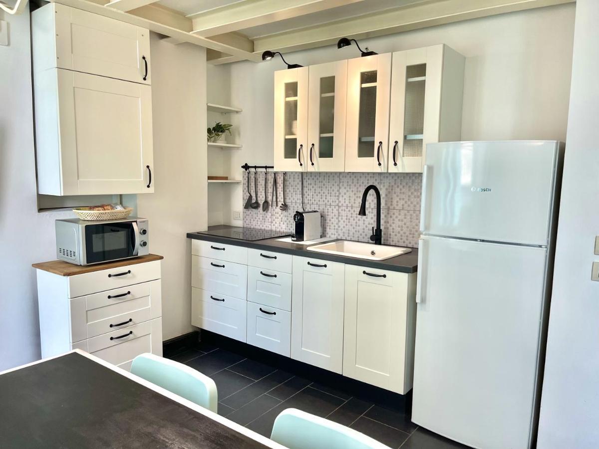 Appartamento Cozy Loft Marina View Savona Esterno foto