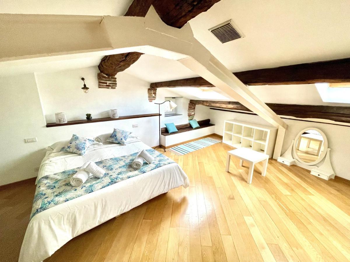 Appartamento Cozy Loft Marina View Savona Esterno foto