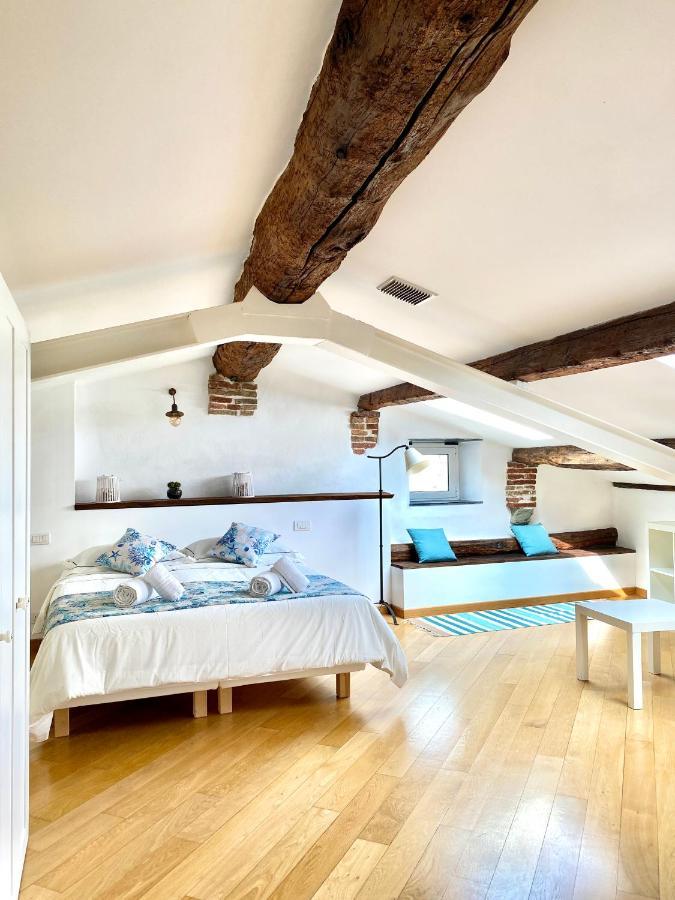 Appartamento Cozy Loft Marina View Savona Esterno foto