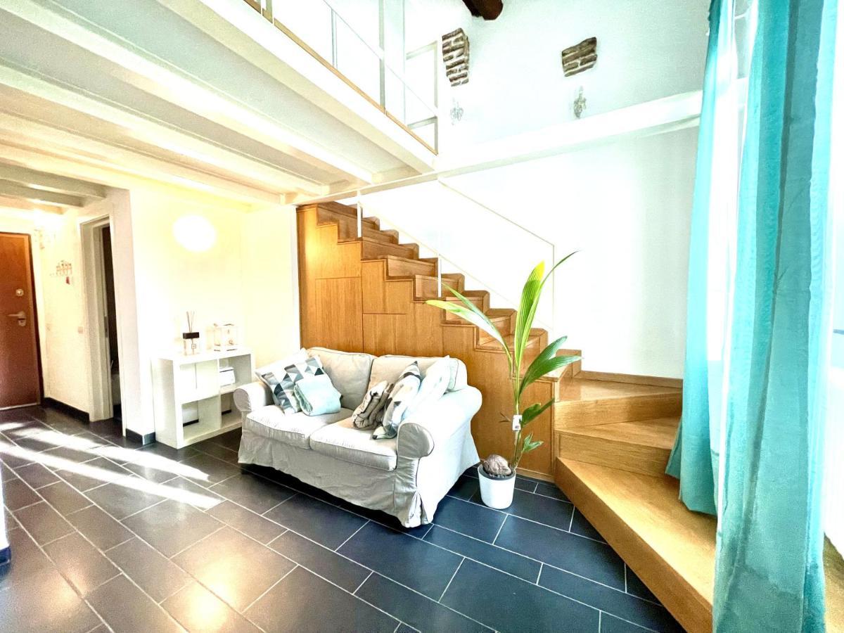 Appartamento Cozy Loft Marina View Savona Esterno foto
