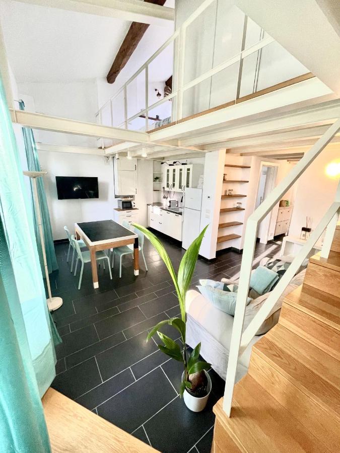 Appartamento Cozy Loft Marina View Savona Esterno foto